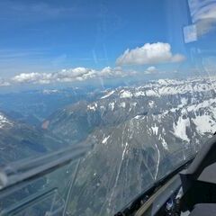 Flugwegposition um 13:40:46: Aufgenommen in der Nähe von Gemeinde Finkenberg, Österreich in 3838 Meter